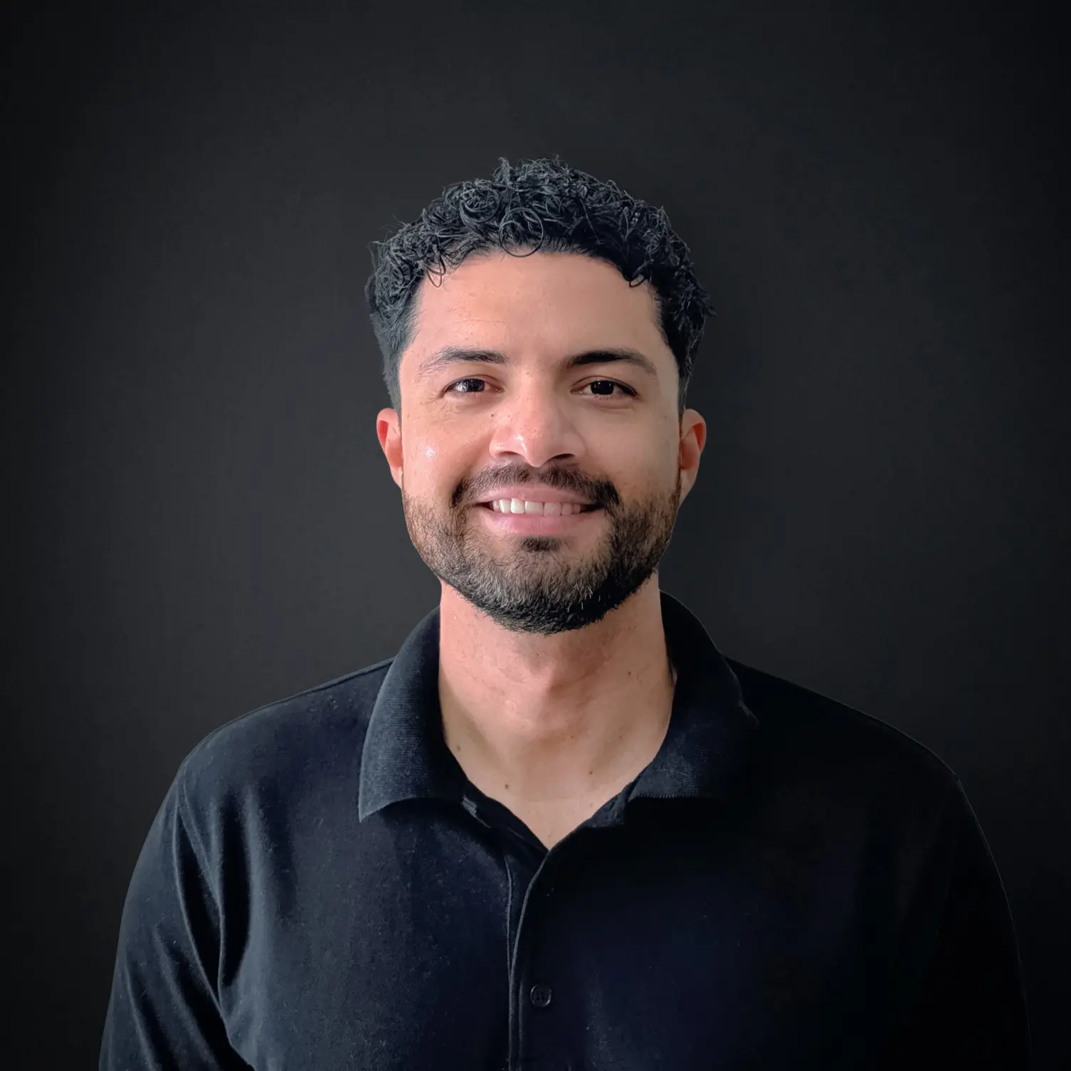 Portrait photo of Alan Quintero